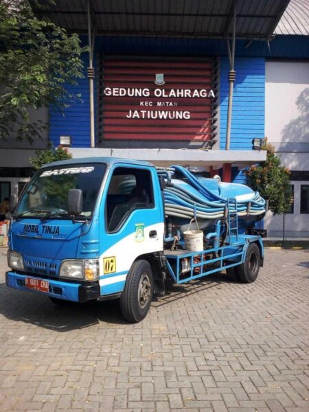 mobil tinja