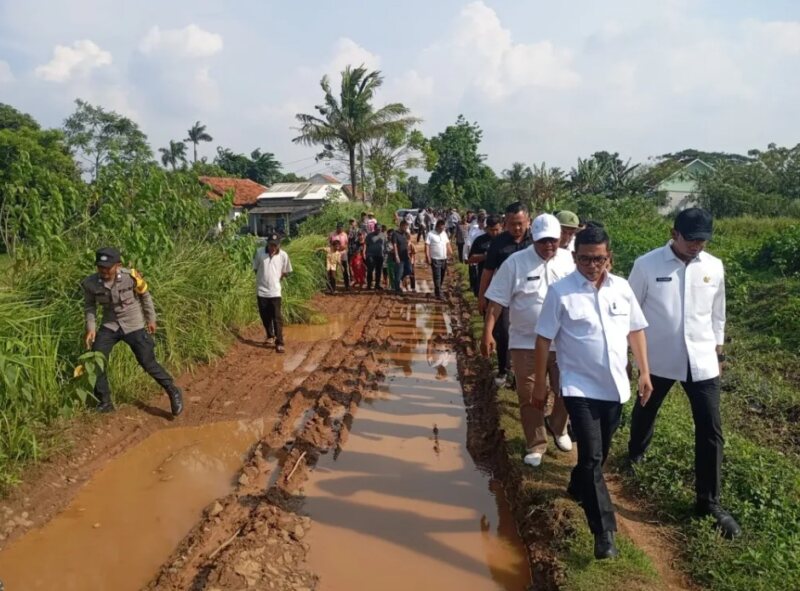 Jalan Rusak