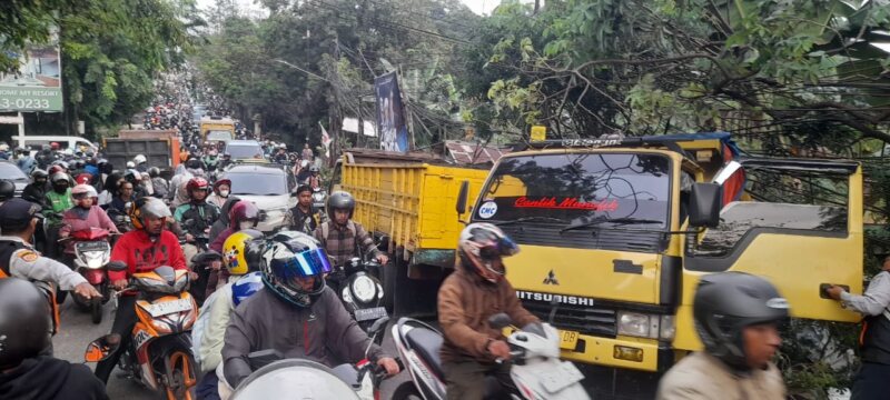 Macet Horor