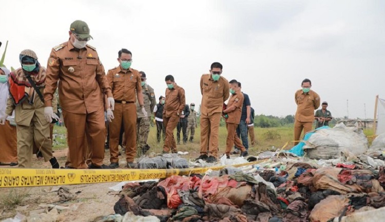 Wali Kota Serang meninjau temuan limbah medis ilegal di Walantaka dan pastikan proses hukum terhadap pelaku pembuangan. (Foto: Dok Pemkot Serang)
