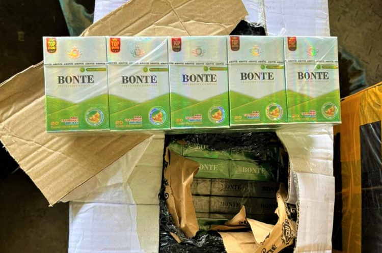 Bea Cukai Banten menyita 5,8 juta rokok ilegal sepanjang November 2025. (Foto: Dok DJCB Banten)