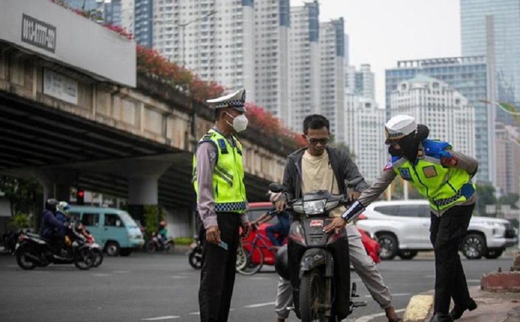 Korlantas Polri melaksanakan Operasi Zebra 2025 pada 17–30 November untuk menekan pelanggaran lalu lintas dan mempersiapkan Operasi Lilin. (Foto: CNN Indonesia/Ilustrasi)
