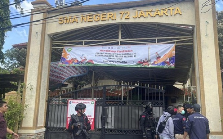 Pelaku ledakan SMAN 72 Kelapa Gading telah keluar dari RS Polri dan masih menjalani penanganan psikologis. Sementara, dua korban masih dirawat. (Foto: CNN Indonesia)