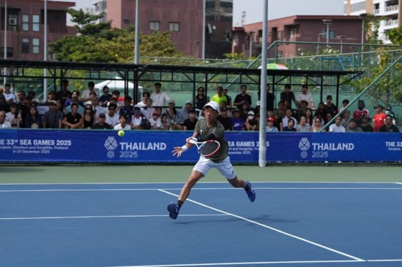 Atlet tenis Indonesia Justin Barki menyumbangkan bonus emas SEA Games 2025 Thailand untuk membantu korban banjir Sumatera Utara (Foto: Dok Humas Kemenpora)