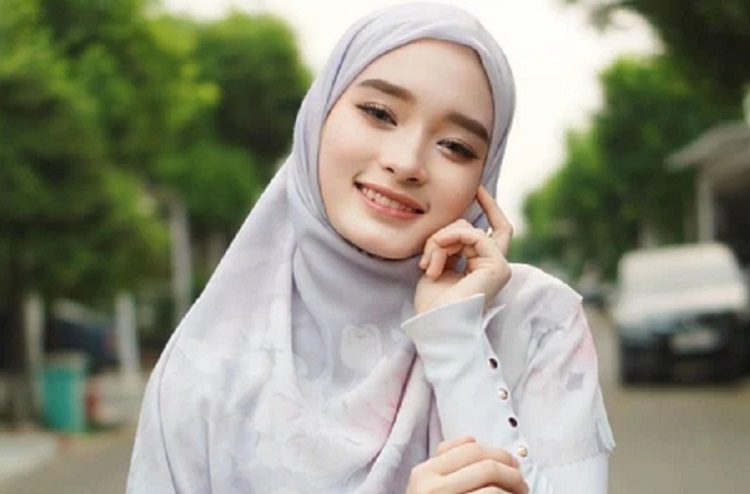 Inara Rusli mencabut laporan polisi terhadap Insanul Fahmi usai berdamai dan memilih melanjutkan pernikahan siri. (Foto: Instagram @mommy_starla)