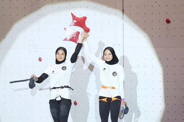 Tim panjat tebing Indonesia berhasil mengawinkan emas speed putra dan putri SEA Games 2025 di Bangkok, Thailand. (Foto: Istimewa)