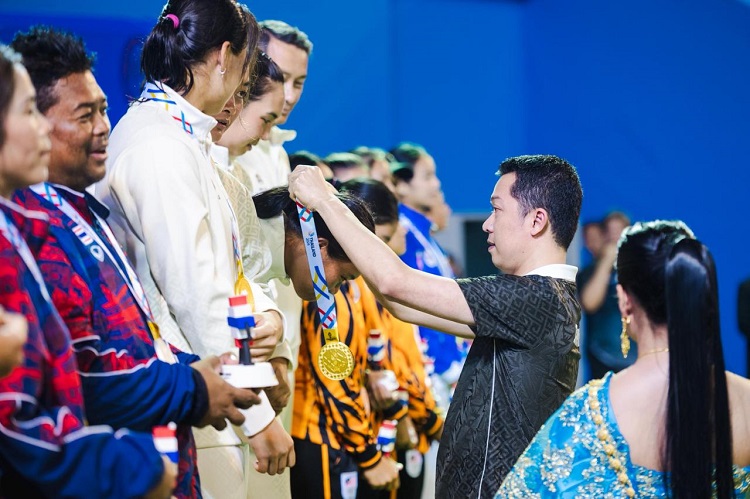 Indonesia menambah 11 medali emas pada hari kelima SEA Games 2025 dan naik ke posisi kedua klasemen sementara, menggeser Vietnam. (Foto: Kemenpora)