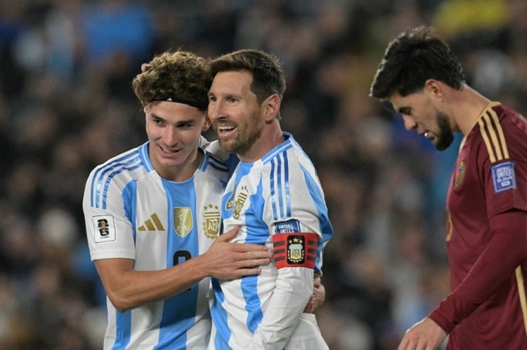 Argentina tergabung dengan Austria, Aljazair, dan Jordania di Grup J Piala Dunia 2026. Peluang Argentina memimpin grup dinilai sangat besar. (Foto: AFP)