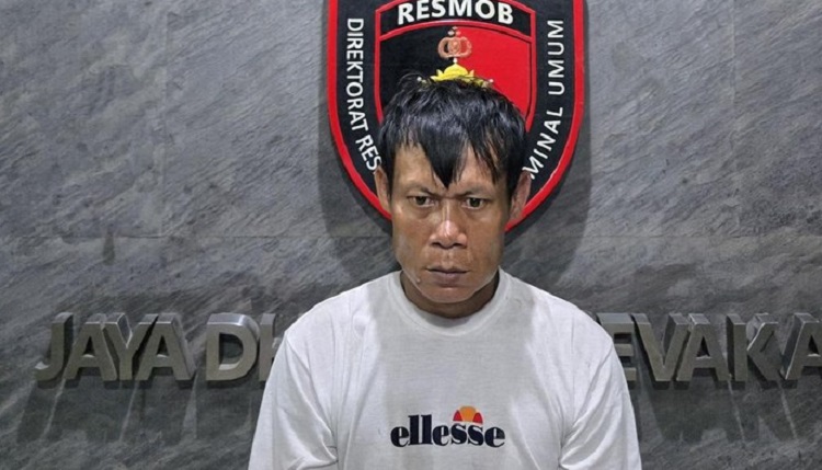 Polisi menangkap pria berinisial H alias Nano karena membobol rumah kosong di Poris, Cipondoh, Tangerang. Emas seberat 50 gram dicuri. (Foto: Dok Polda Metro Jaya)