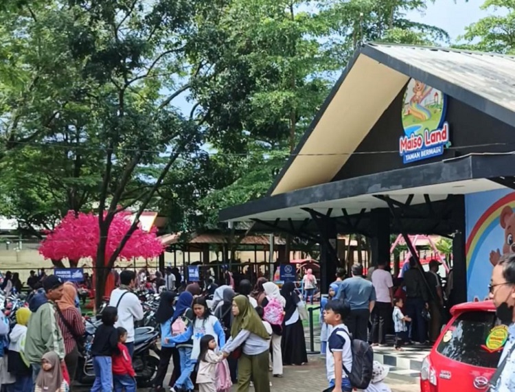 Taman Bermain Maiso Land Bojongkulur, Bekasi menawarkan wahana modern, fasilitas lengkap, dan tiket ramah keluarga. Destinasi favorit liburan akhir pekan. (Foto: Istimewa)