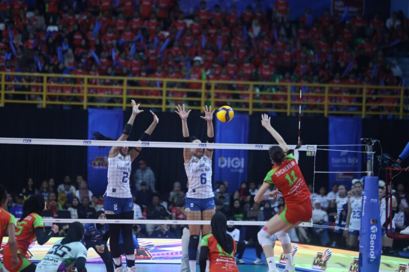 Bandung bjb Tandamata menaklukkan Jakarta Pertamina Enduro 3-2 pada laga pembuka seri ketiga Proliga 2026. (Foto: Istimewa)