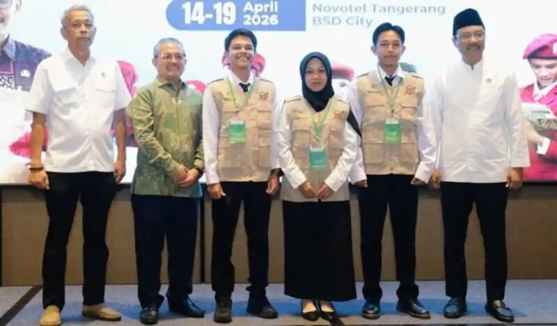 Menteri Sosial (Mensos) Syaifullah Yusuf (paling kanan) hadir di acara Pelatihan Teknis Pengelolaan Perpustakaan Tingkat Lanjut Bagi Pengelola Perpustakaan Sekolah Rakyat Batch 3 Tahun 2026 di Novotel BSD City, Serpong, Tangerang Selatan, Rabu (15/4/2026). (Foto: Dok Kemensos)