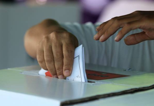 KPU Kota Tangerang sosialisasikan e-voting ke pelajar untuk tingkatkan kesadaran demokrasi dan siapkan pemilih pemula 2029. (Foto: iStockphoto/Ilustrasi)