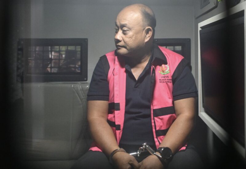 Mantan Kepala BGN Dadan Hindayana resmi menjadi tersangka. Kejagung menyelidiki dugaan korupsi Program Makan Bergizi Gratis dan menggeledah kantor BGN. (Foto: Istimewa)