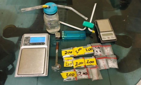 Polisi menangkap pengedar narkoba di Sepatan, Tangerang. Sebanyak 13 paket sabu seberat 6,60 gram berhasil disita sebagai barang bukti. (Foto: Istimewa)