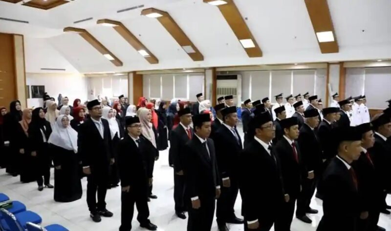 PELANTIKAN - Wali Kota Tangerang Sachrudin merotasi 102 pejabat untuk mengisi jabatan kosong dan memperkuat pelayanan publik di lingkungan Pemkot Tangerang. (Foto: Istimewa)